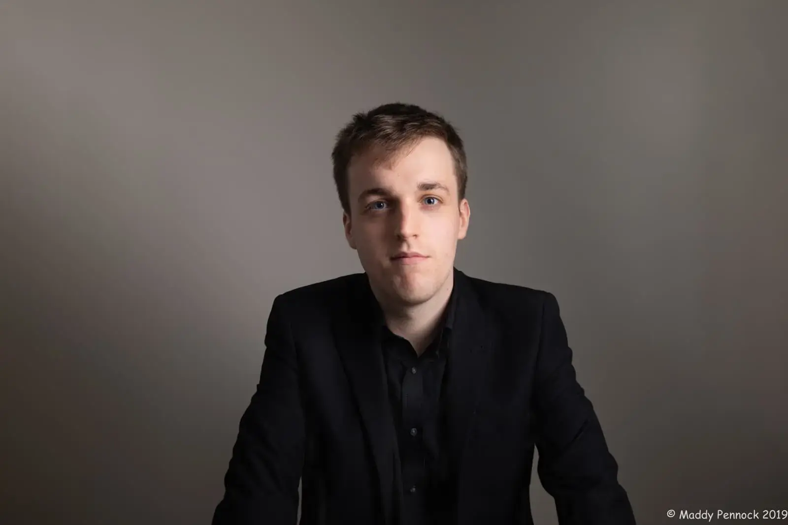 Portrait photo of Joe Davies